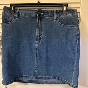 Lee Mid rise denim skirt